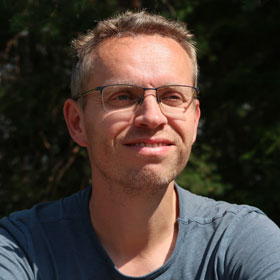 Dr. Hessel Winsemius